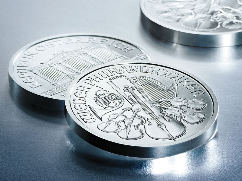 Wiener Philharmoniker Münzen in Silber auf silbernen Untergrund