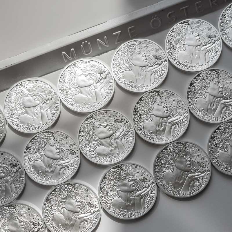 Collector coins tray